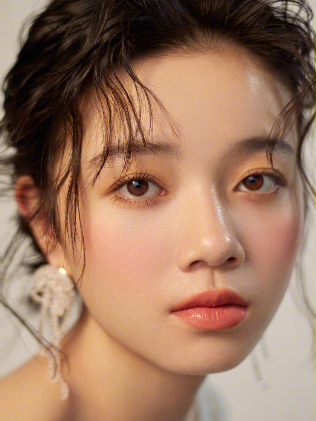 化妆婚纱游戏_新娘婚礼化妆游戏_结婚前化妆游戏