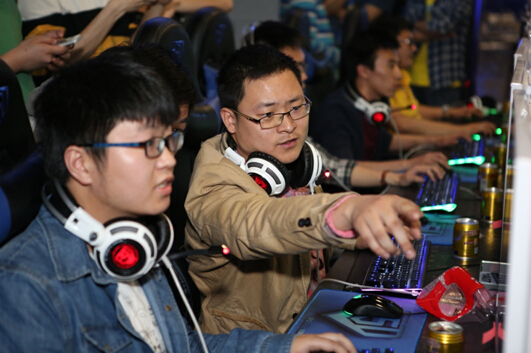 超级游戏奖门人2016_超级游戏奖门人2010百度云_超级游戏奖门人2022