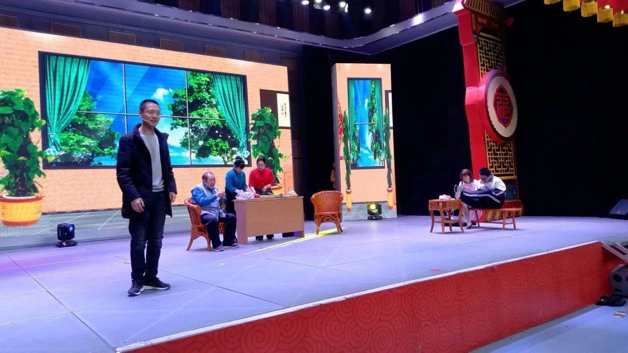 sinanba直播间_直播间最大的骗局是什么_直播间卖包包的骗局