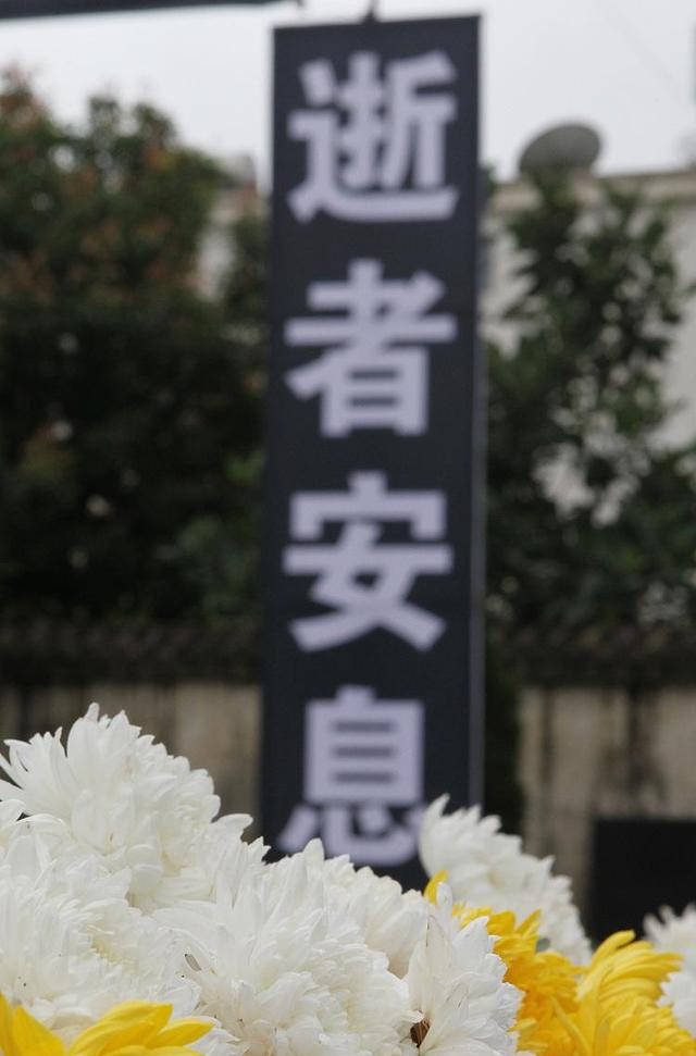 裹尸布_裹尸布_裹尸布