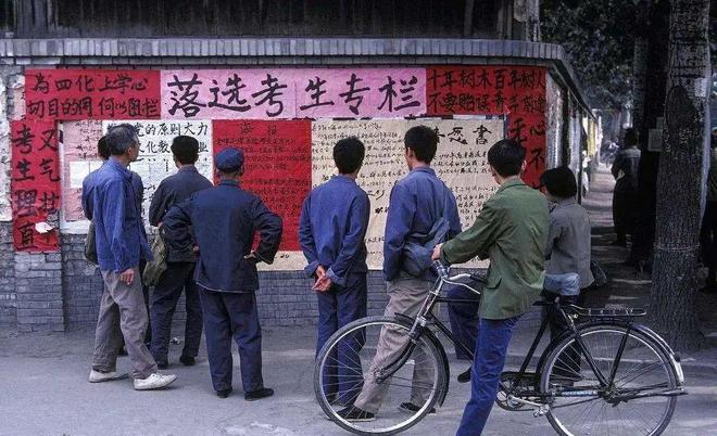 1983年12月17日_2025年是不是闰月年_那年有润月年